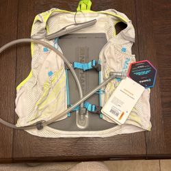 Nathan Women's Pinnacle Race Vest & 12L Hydration Pack with 1.6L Bladder, Water-Resistant Pockets, Lightweight & Moisture Wicking