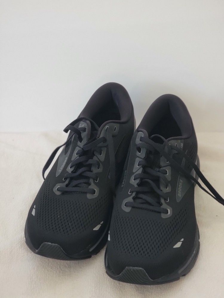 Brooks Ghost 15 neutral running shoes in black Size 12.5