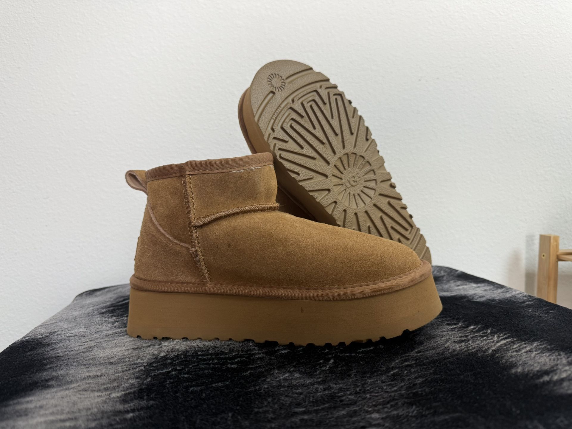 Ugg Australia Ultra Mini Platform