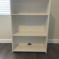 White 3-shelf bookshelf 