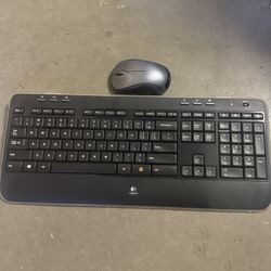 Logitech Wireless Keyboard And Mouse 