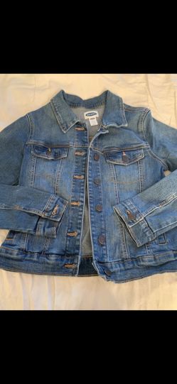 Old navi blue jacket.. size 14 .. fits like xs 😁