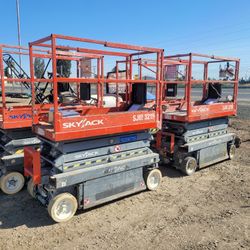 Skyjack Scissor Lift 3219 And 3226