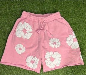 Pink denim tear shorts XL (NEW)
