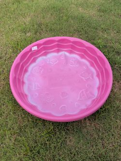 Free kiddie pool