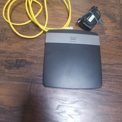 Cisco Linksys E2500 Router 300 MBPS