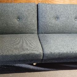 Futon / Sofa 