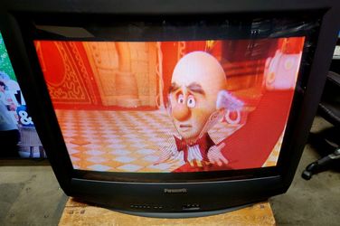 32" CRT Color Retro Gaming Television model 2003