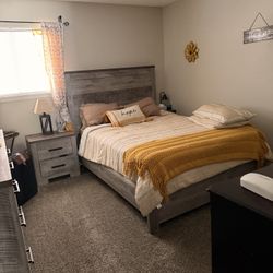 Nice!! Queen Bedroom suite OR BUNDLE DEAL!