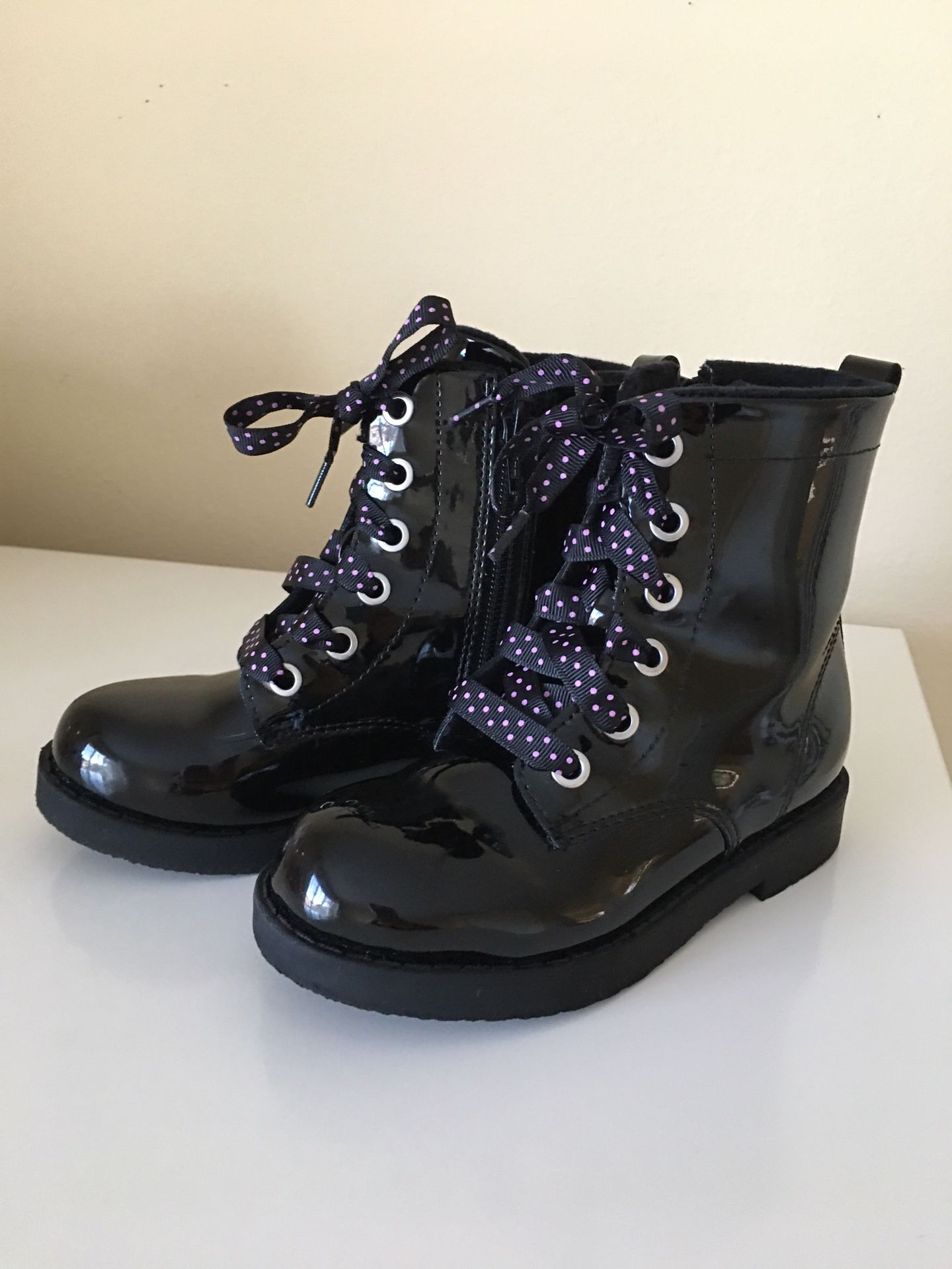 Like new toddler girls boots