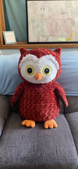 Big stuffed owl