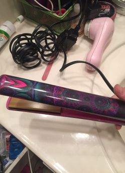 Hair straightener