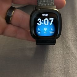 Fitbit Versa 3