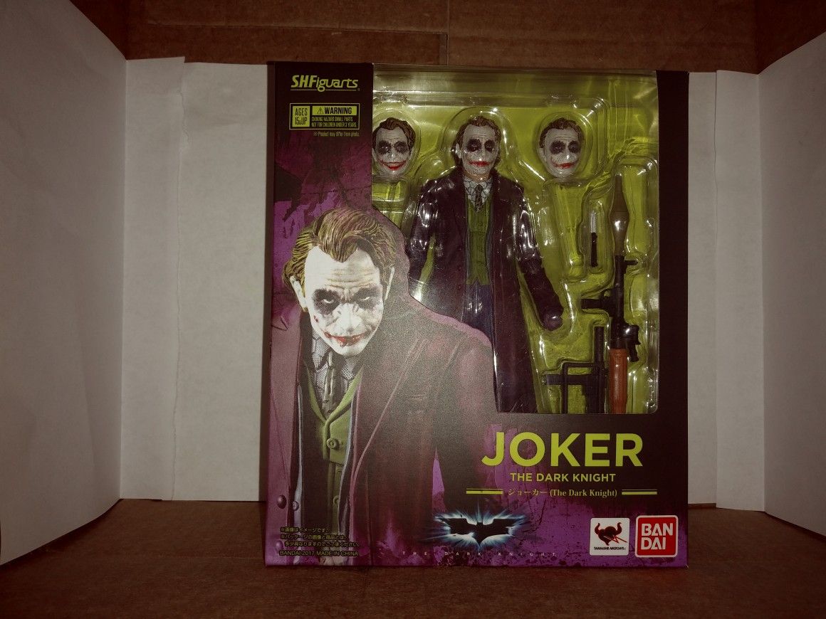 Joker, SH Figuarts The Dark Knight action figure