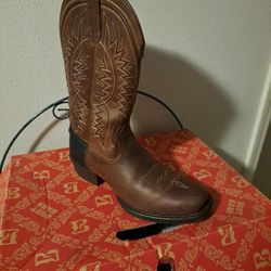 Boots (ARIAT), Size 10D