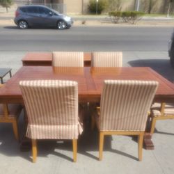 TouchStone Collection Dining Table And 6 Chairs 