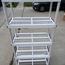 HDX Plastic Shelve