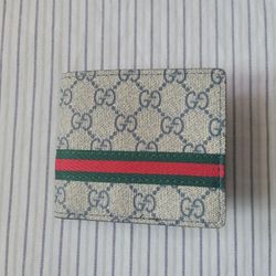 Authentic Gucci Wallet $250 Pickup In Oakdale  Brand New 