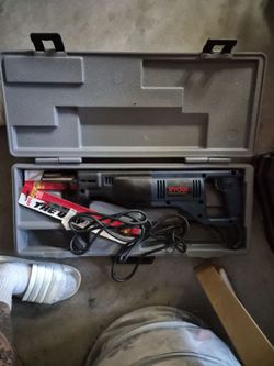 Ryobi RJ186V Reciprocating Saw with case