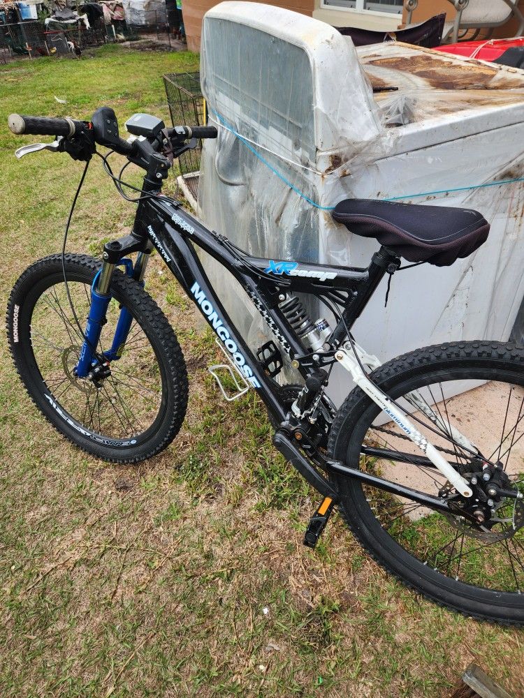 Mongoose Racing Bike