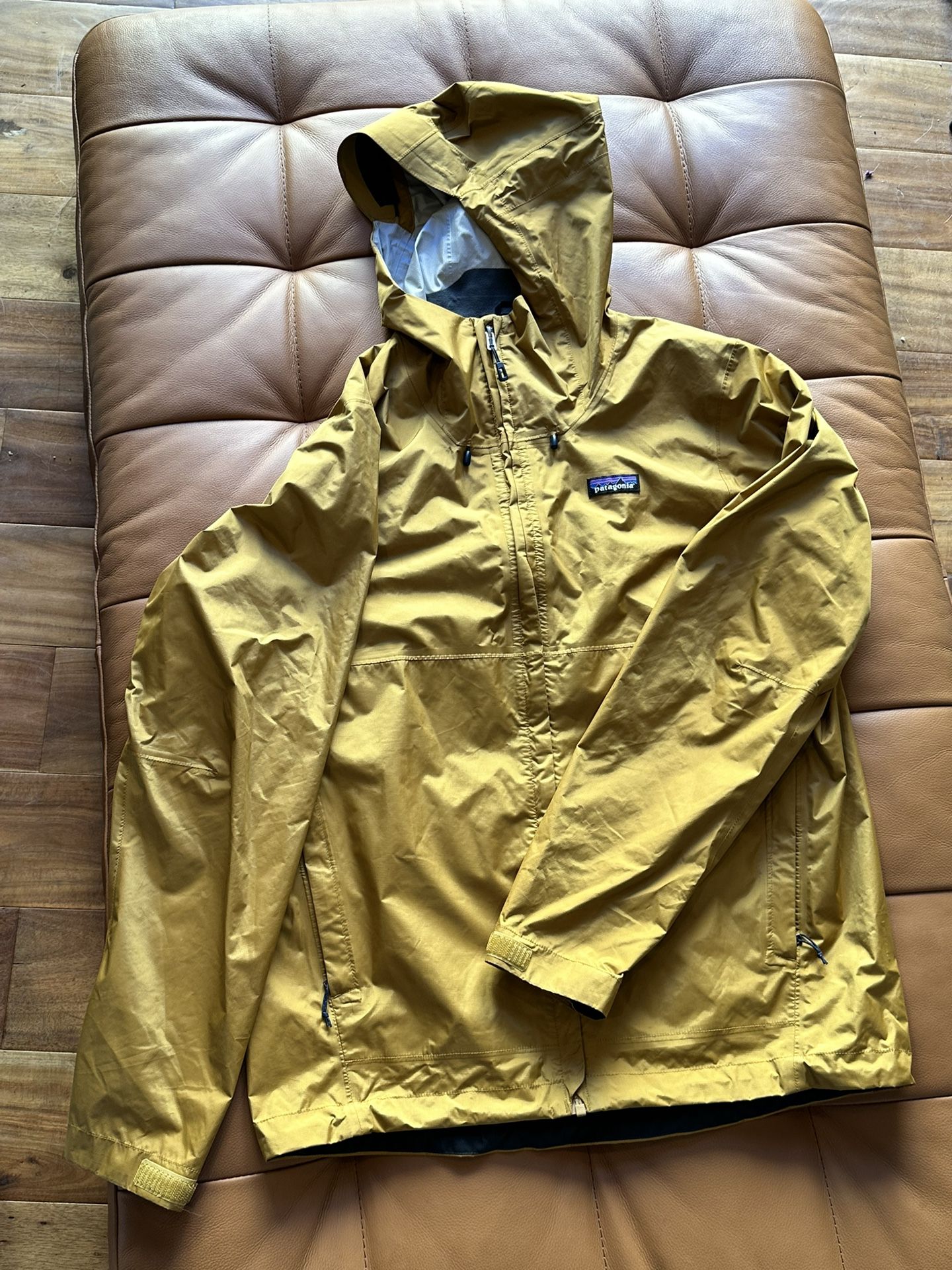 Patagonia Rain Shell Gold Jacket 