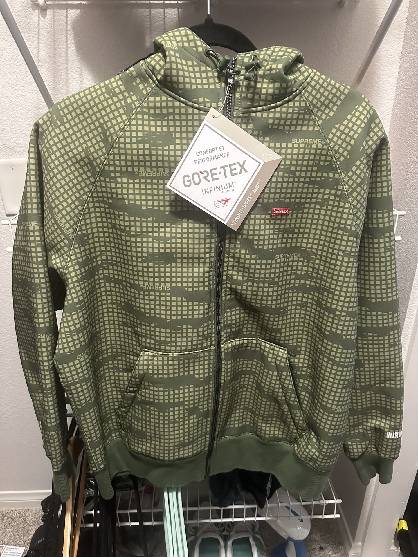 Supreme Goretex Zip Up