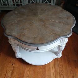 COFFEE TABLE -STOP BY GARAGE SALE IN DESCRIPTION 