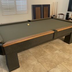 Billiards Brunswick regulation pool table ~ 9 feet ~ Competition Specifications