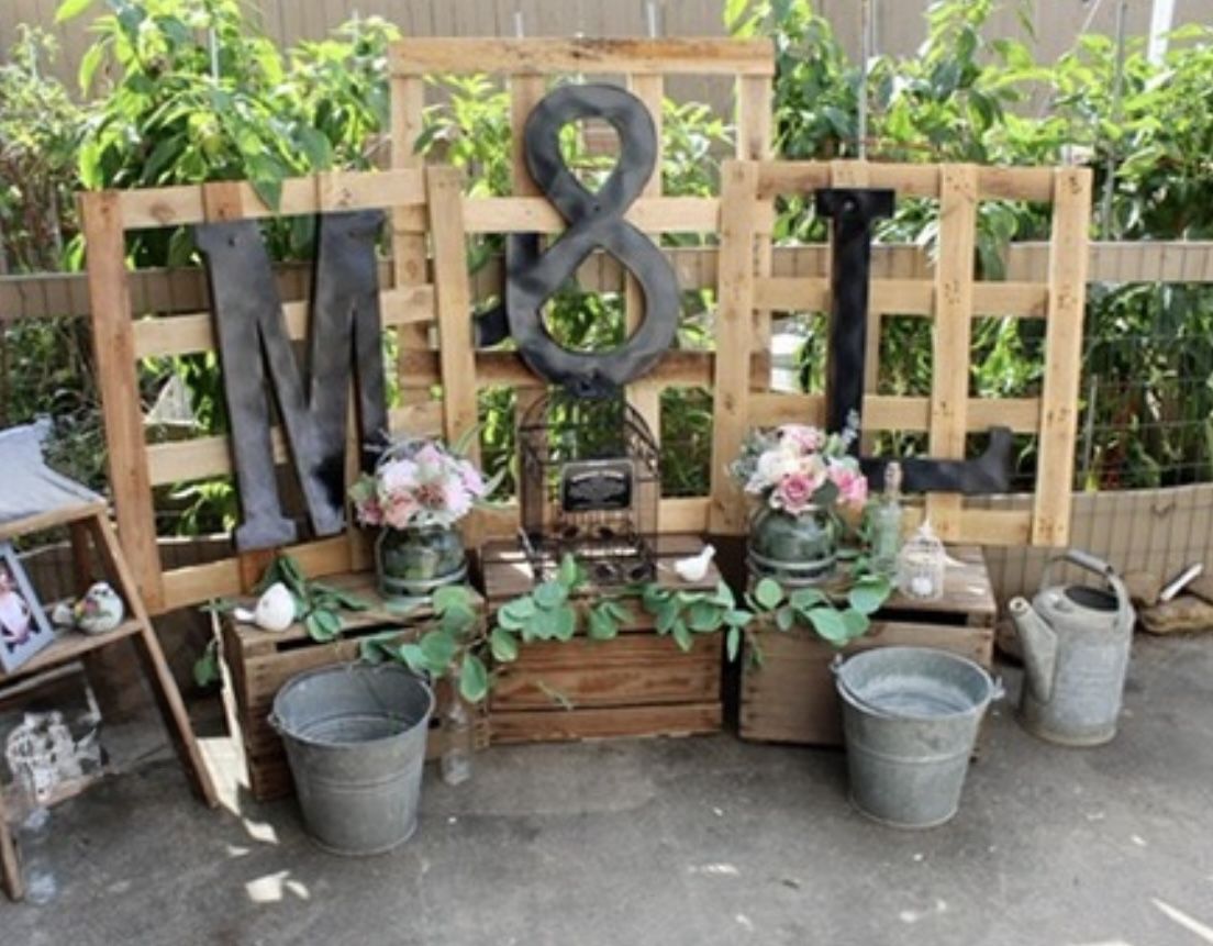 Wooden Wedding Decor