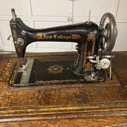 Vintage New Cottage Sewing Machine/Cabinet