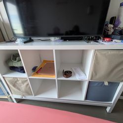 Shelving Unit With Underframe 