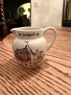Small Vintage Wedgwood England Peter Rabbit Creamer or Pitcher Fredrick Warne Co