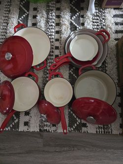 Red cast-iron cook set 11 piece