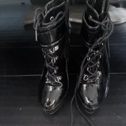 Women’s size 8 or nine boots or heels. Asking $15-$20 per pair.