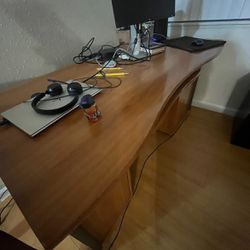 Spacious Desk Perfect For Remote Work 