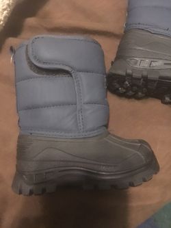 snow boots