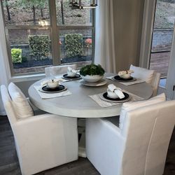 Breakfast Round Dining Table & Chairs 