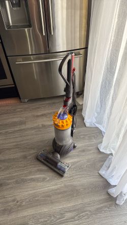 Dyson ball Vacuum