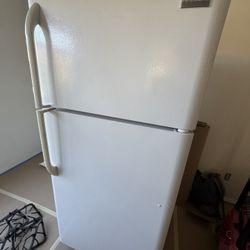 FRIGIDAIRE fridge $180 OBO