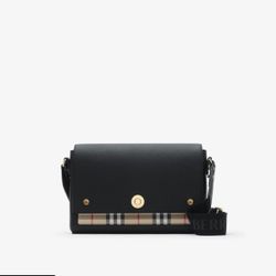 Burberry Note Bag