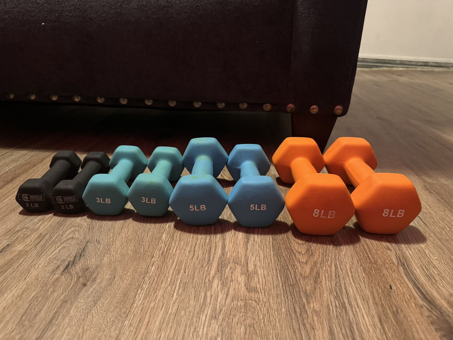 Set of Neoprene Dumbbells - 2lb to 8lb