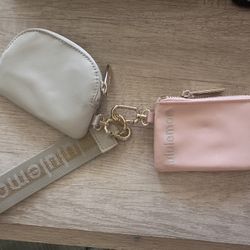 Lululemon Wristlet- New