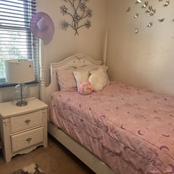 Full Size Bedroom Set