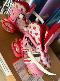Kids Adjustable Roller Skates Strawberry Print