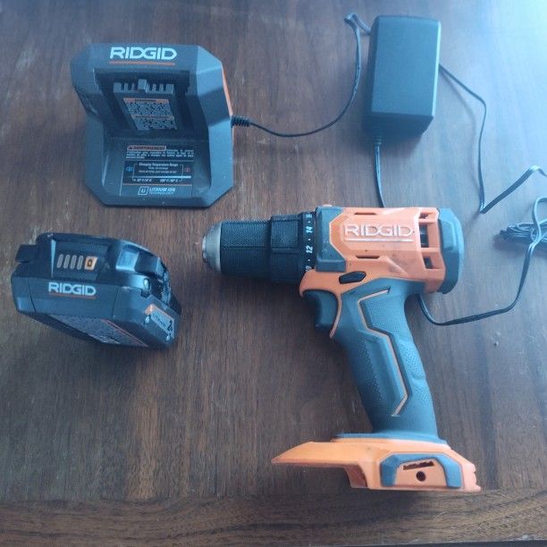 Rigid 18 v 1/2 " Drill Battery & Charger
