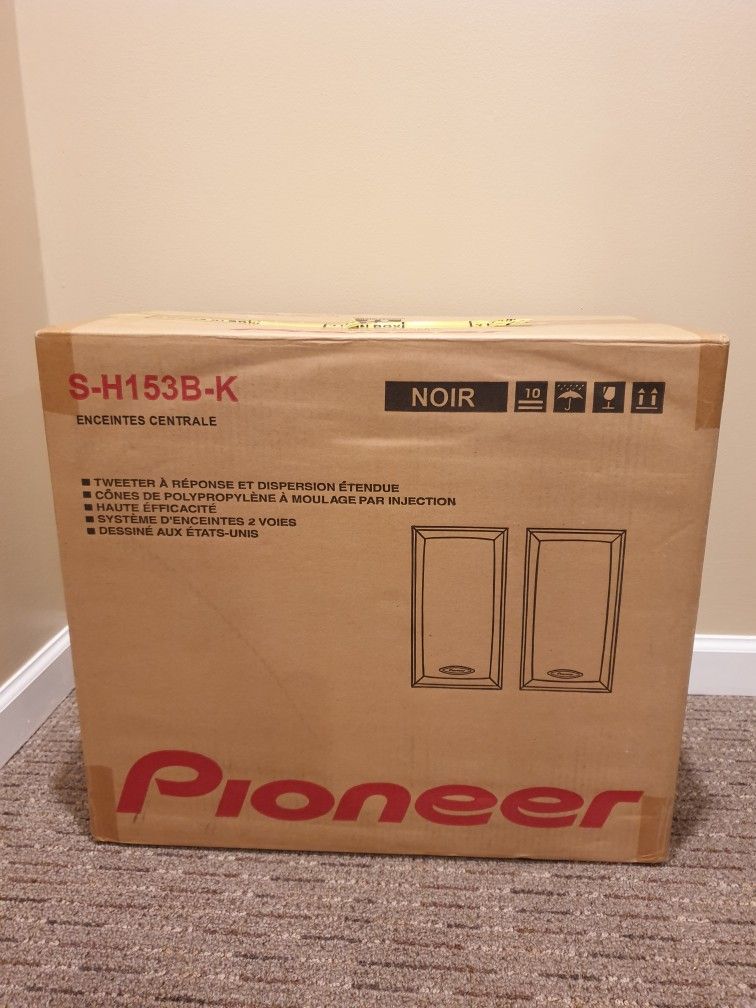 NEW Bookshelf Speakers