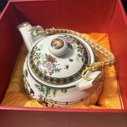 Tea Pot Ceramic New In Box
