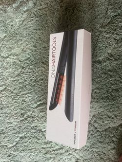 Title: DNA Hair Tools Infrared + Titanium Flat Iron (Like New)