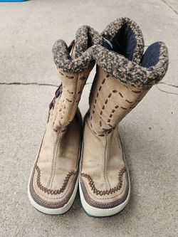Woman's Merrell Boots