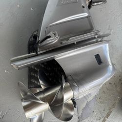 Volvo Penta DPS-A Duoprop Outdrive 